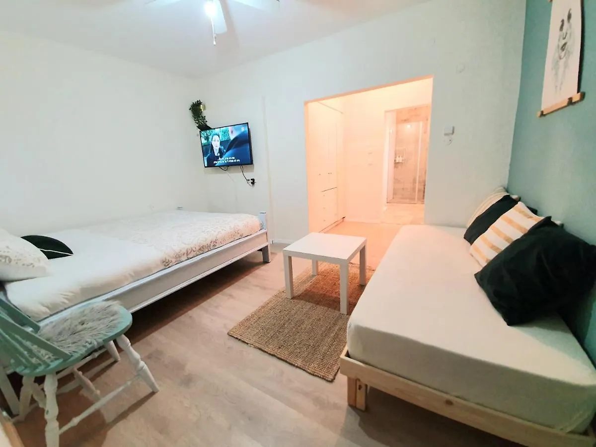 Sunshine Suite Boutique Only 5 Min Walk To The Beach - By Seaelo Eilat 0*,  Israel