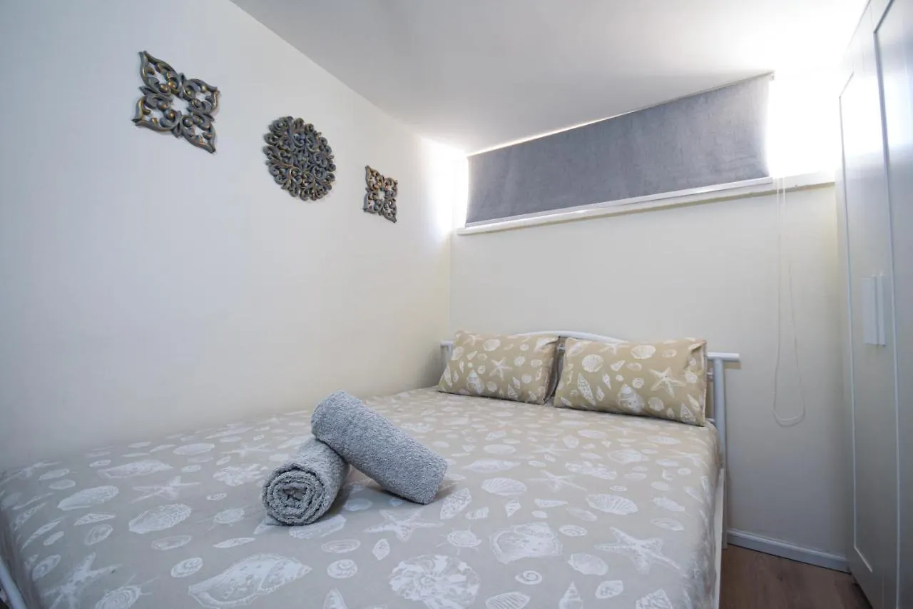 Sunshine Suite Boutique Only 5 Min Walk To The Beach - By Seaelo Eilat Apartment